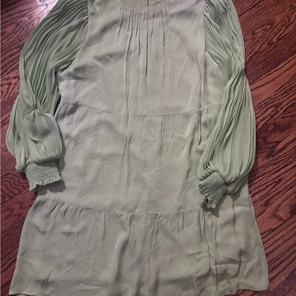 ALICE + OLIVIA Antoinette Pleated
Long Sleeve Dress Size Large - Picture 9 of 13